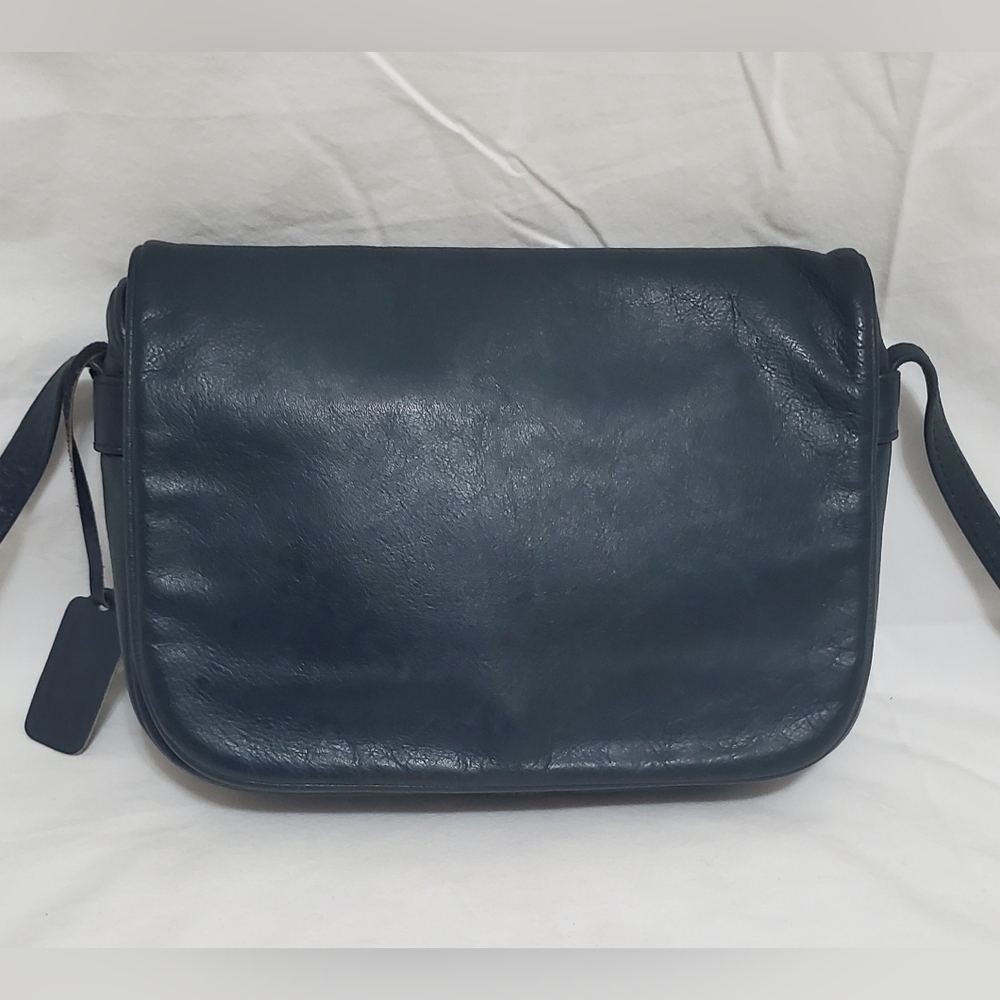 Vintage 80's Sabrina Navy Leather Crossbody/Shoulder Bag - Picture 2 of 12